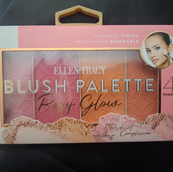 Make up Bundle - Picture 4 of 7